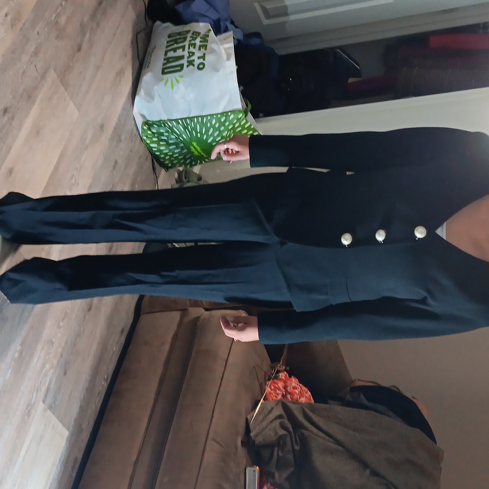 PSI Couture size 8 black blazer with black elite Tahari size m pants